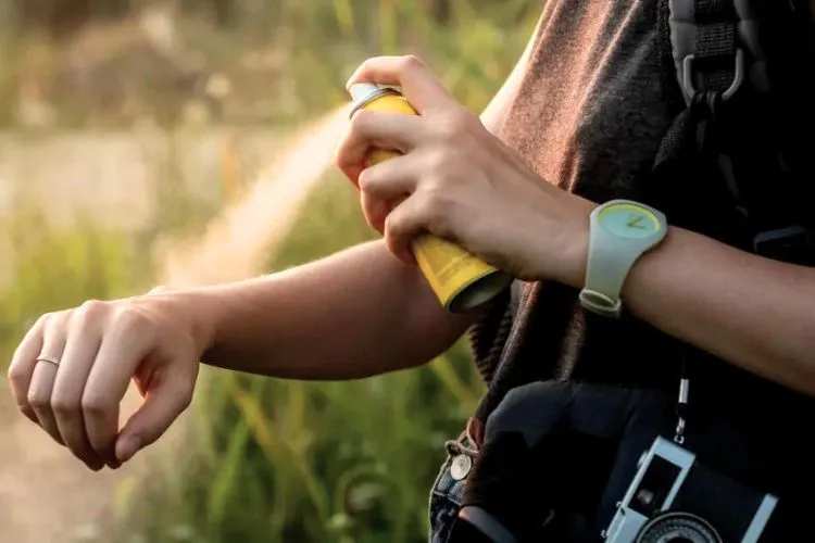 How to Repel Mosquitoes While Camping